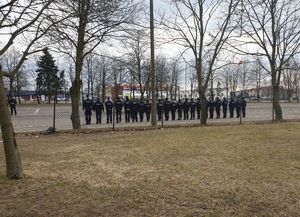 Policjanci w czasie zajęć na kursie doskonalenia zawodowego lokalnego.