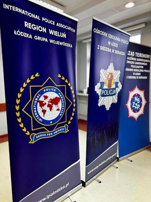 Banery instytucji promujących akcję zbiórki krwi.